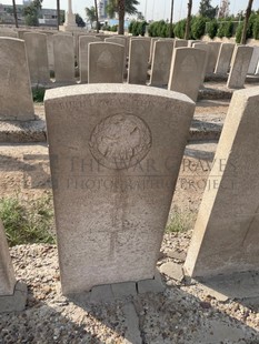 BAGHDAD (NORTH GATE) WAR CEMETERY - BARKER, A G